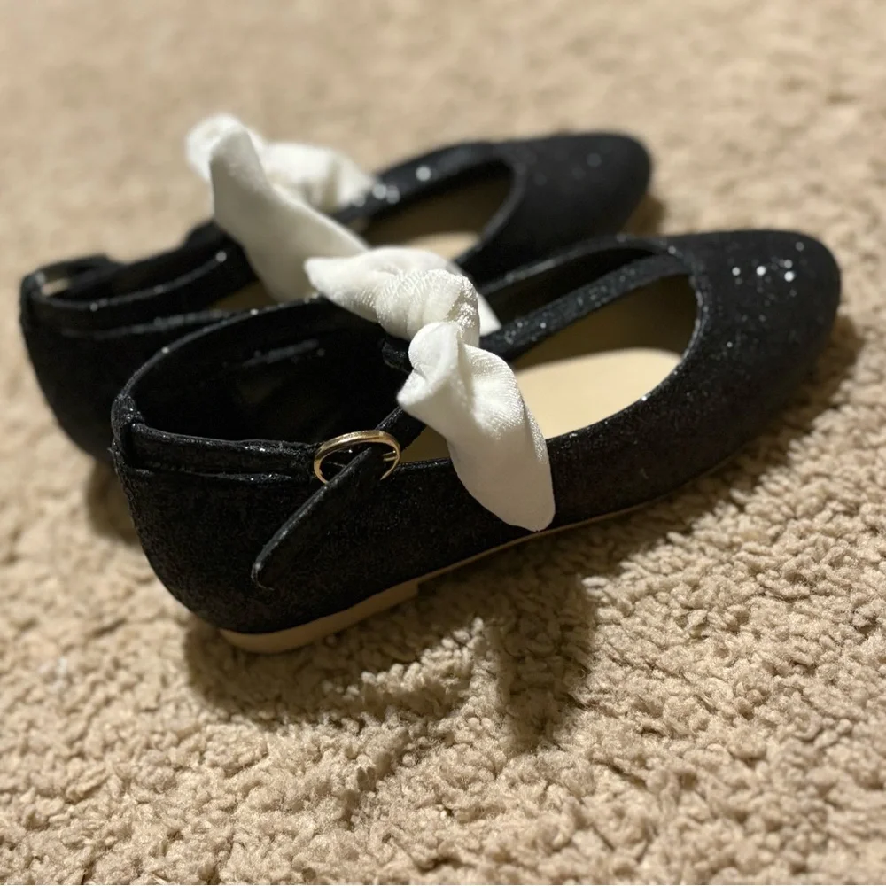 Janie and Jack Black Glitter Shoes with White Bow